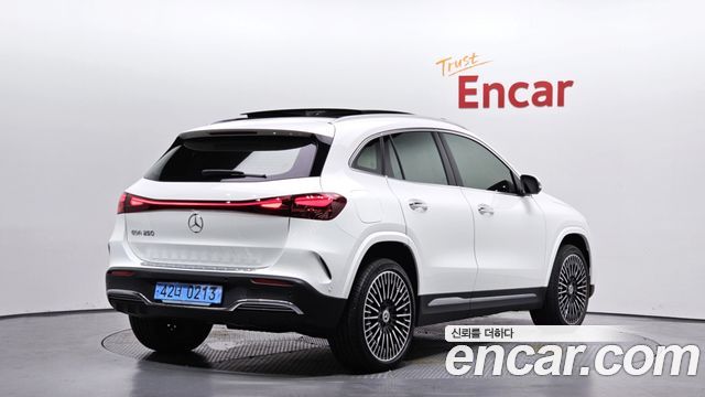Mercedes-Benz EQA H243 EQA250 AMG Line - фото 1