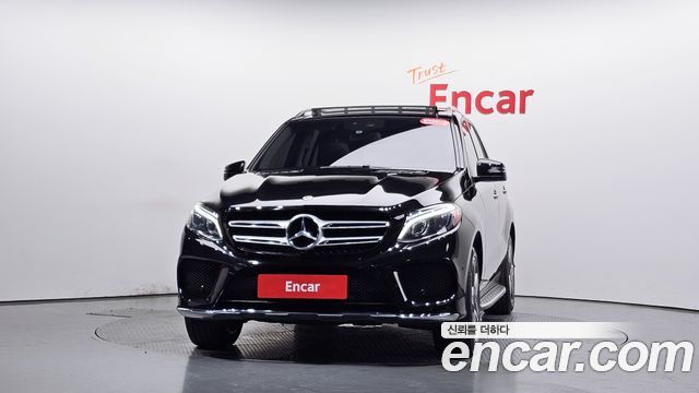 Mercedes-Benz GLE-Class W166 GLE350 d 4MATIC Premium - фото 2