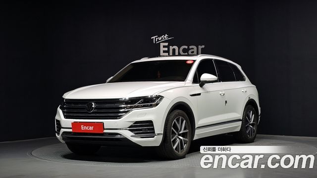 Volkswagen Touareg 3-го поколения 3.0 TDI Prestige - фото 0
