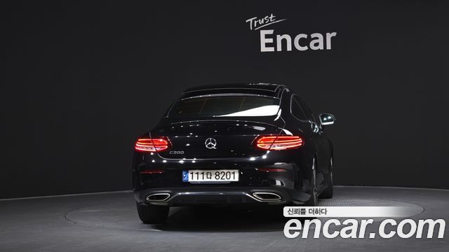 Mercedes-Benz C-Class W205 C200 Coupe - фото 3