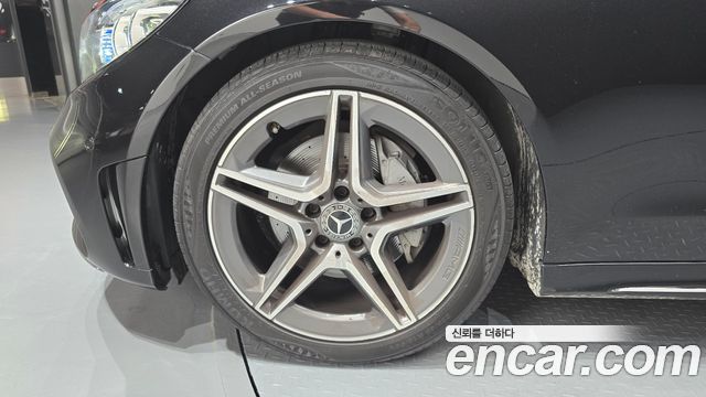 Mercedes-Benz C-Class W205 C200 Coupe - фото 4