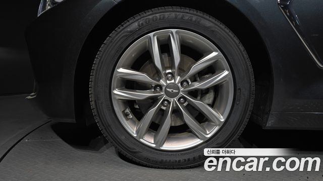 Genesis G70 2.2D Supreme - фото 4