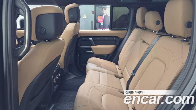 Land Rover Defender L663 110 D300 X-Dynamic HSE - фото 3