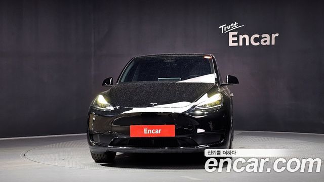 Tesla Model Y RWD - фото 2