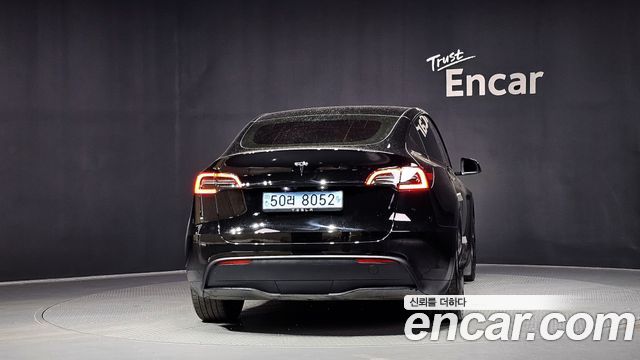 Tesla Model Y RWD - фото 3