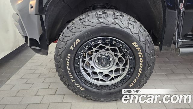 Chevrolet (GM Daewoo) Colorado 3.6 Z71-X Midnight 4WD - фото 4