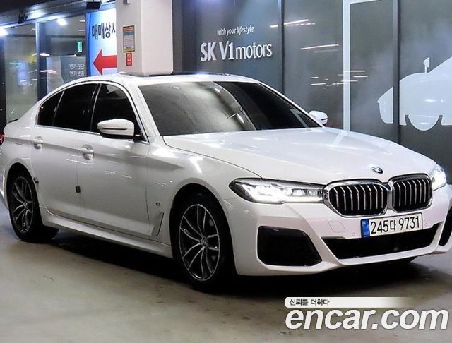 BMW 5-Series G30 523d M Sport - фото 0