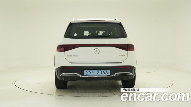 Mercedes-Benz EQB X243 EQB300 4MATIC AMG Line - фото 3