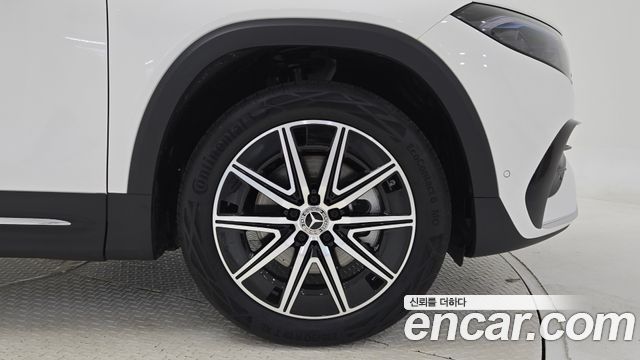 Mercedes-Benz EQB X243 EQB300 4MATIC AMG Line - фото 4