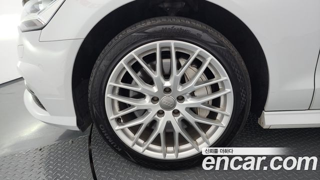 Audi A6 40 TFSI Premium C7 - фото 4