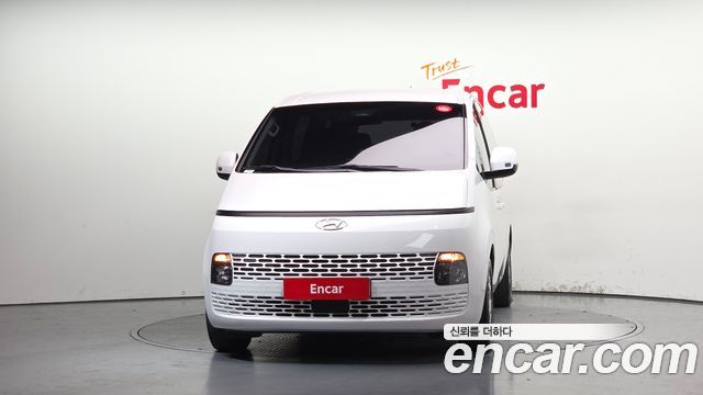Hyundai Staria 4WD Tourer 11-Seater Modern - фото 2