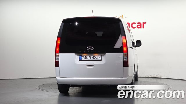 Hyundai Staria 4WD Tourer 11-Seater Modern - фото 3