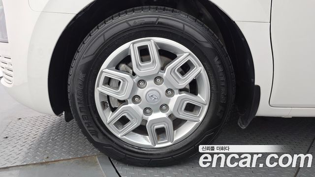 Hyundai Staria 4WD Tourer 11-Seater Modern - фото 4