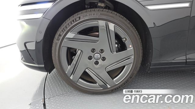 Genesis G90 RS4 Gasoline 3.5 Turbo e-S/C AWD Black - фото 4
