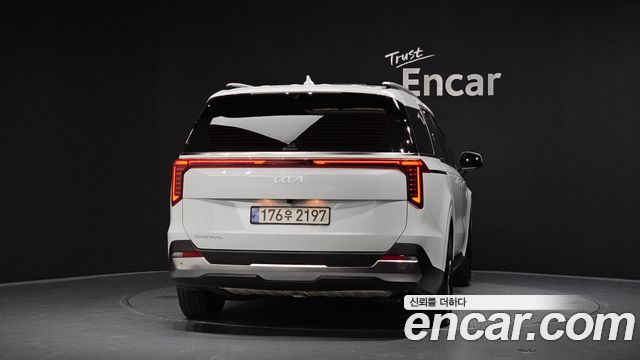 Kia Carnival Новый 4-го поколения 7-Seater Signature - фото 3