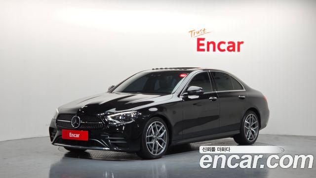 Mercedes-Benz E-Class W213 E220d 4MATIC AMG Line - фото 0