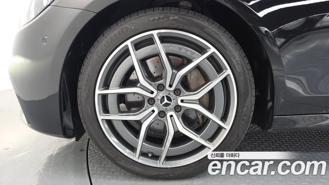 Mercedes-Benz E-Class W213 E220d 4MATIC AMG Line - фото 4