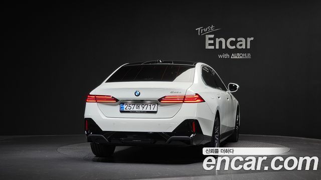 BMW 5-Series G60 523d M Sport - фото 3