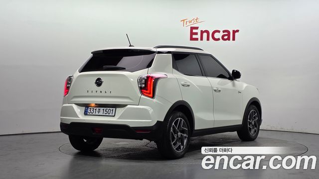 SsangYong Tivoli Gasoline 1.5 2WD V3 - фото 1