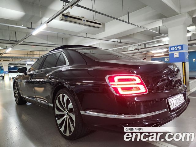 Bentley Flying Spur 3-го поколения 4.0 Azure - фото 4