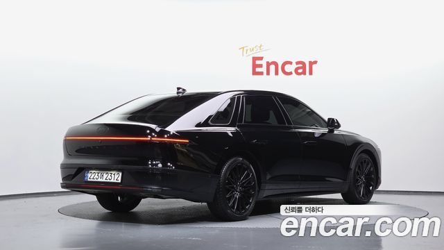 Hyundai Grandeur GN7 2,5 Gasoline 2WD Calligraphy - фото 1