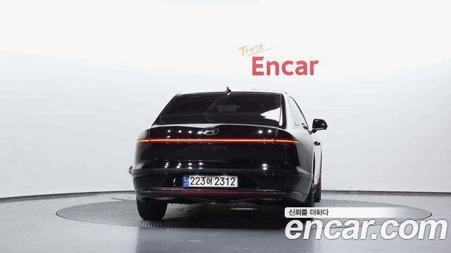 Hyundai Grandeur GN7 2,5 Gasoline 2WD Calligraphy - фото 3