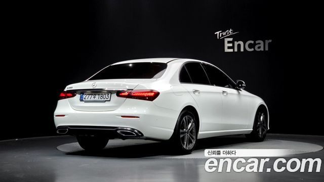 Mercedes-Benz E-Class W213 E250 Avantgarde - фото 1