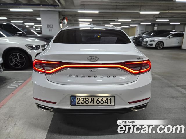 Hyundai Grandeur IG, гибрид Exclusive - фото 3