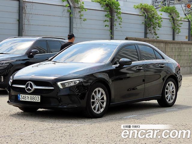 Mercedes-Benz A-Class W177 A220 Sedan - фото 1