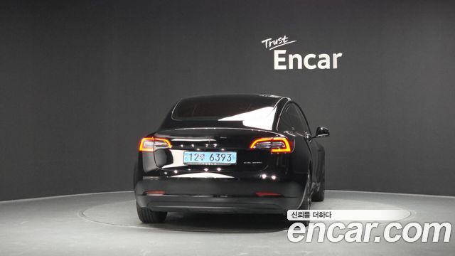 Tesla Model 3 Long Range AWD - фото 2