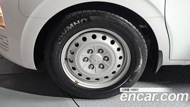 Hyundai Staria Cargo 3-Seater Smart - фото 4