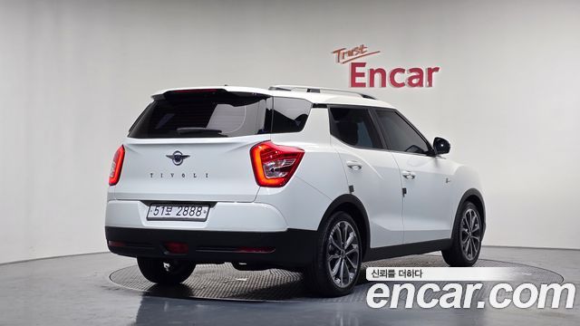 SsangYong Tivoli Diesel IX 4WD - фото 1