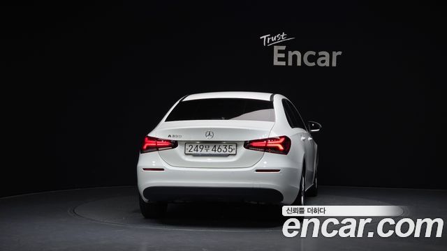 Mercedes-Benz A-Class W177 A220 Sedan - фото 3
