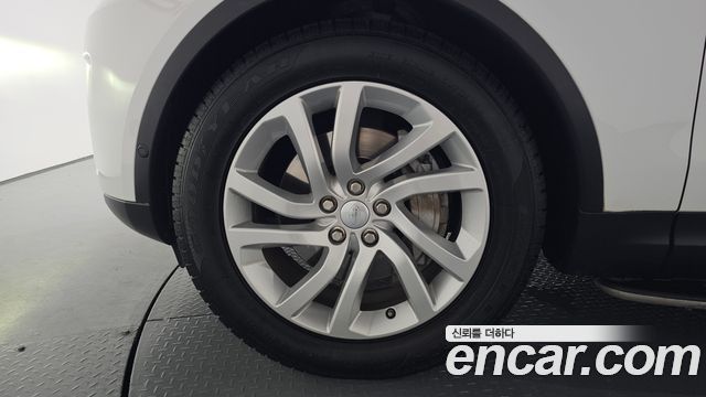 Land Rover Discovery 3.0 SD6 HSE - фото 3