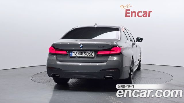 BMW 5-Series G30 530i M Sport Package - фото 2