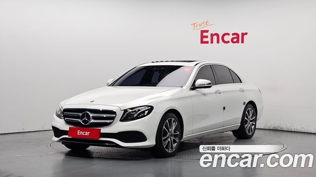 Mercedes-Benz E-Class W213 E300 4MATIC Avnatgarde - фото 0