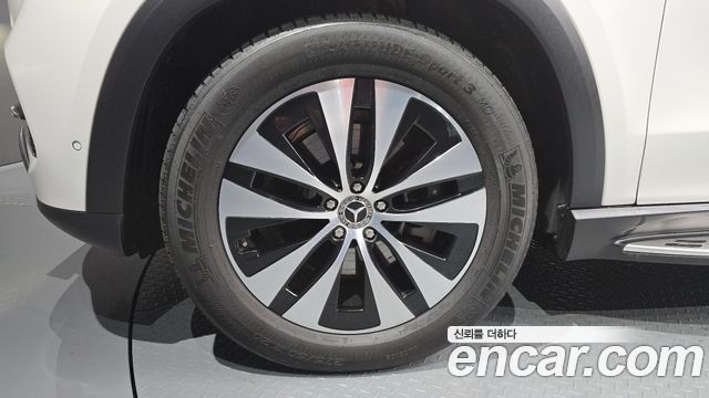 Mercedes-Benz GLE-Class W167 GLE300d 4MATIC - фото 4