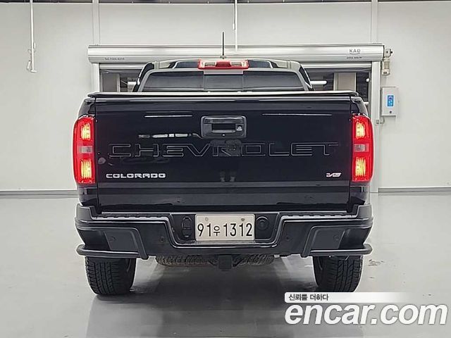 Chevrolet (GM Daewoo) Colorado 3.6 Z71-X Midnight 4WD - фото 2