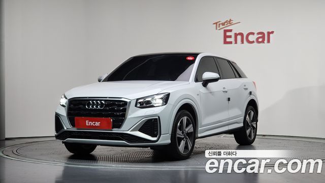 Audi Q2 35 TDI Premium - фото 0