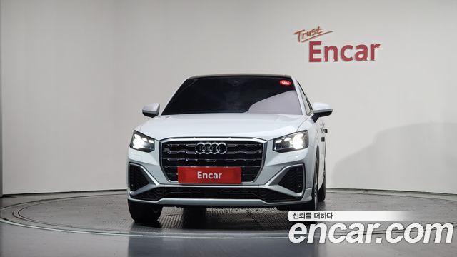 Audi Q2 35 TDI Premium - фото 2