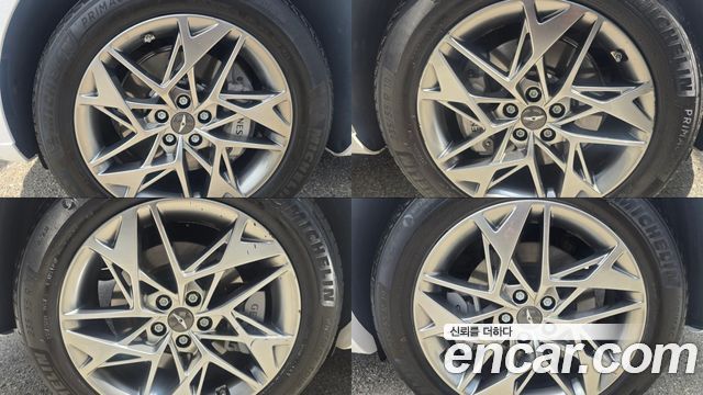 Genesis GV70 2.5T Gasoline AWD - фото 4