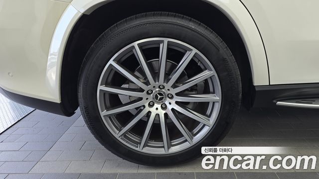 Mercedes-Benz GLS-Class X167 GLS580 4MATIC - фото 4