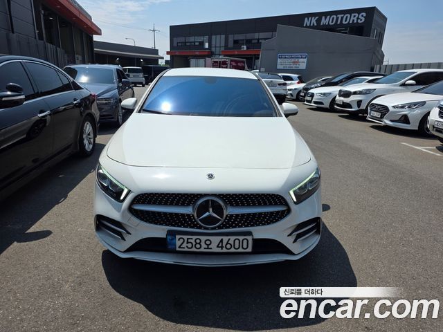 Mercedes-Benz A-Class W177 A220 Sedan - фото 0