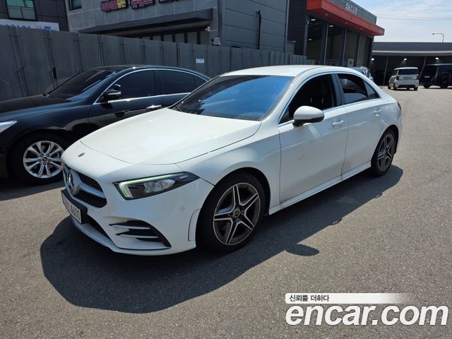 Mercedes-Benz A-Class W177 A220 Sedan - фото 1