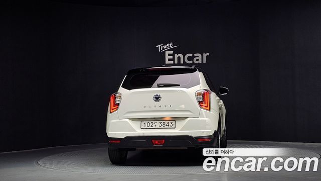 SsangYong Tivoli Gasoline 1.5 2WD V3 - фото 3