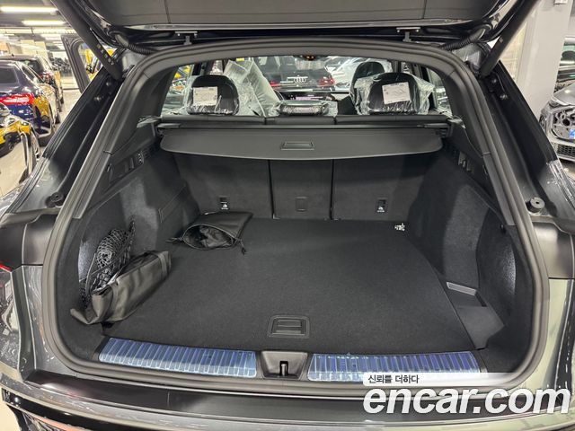 Audi Q5 40 TDI Quattro S Line Black Edition - фото 2