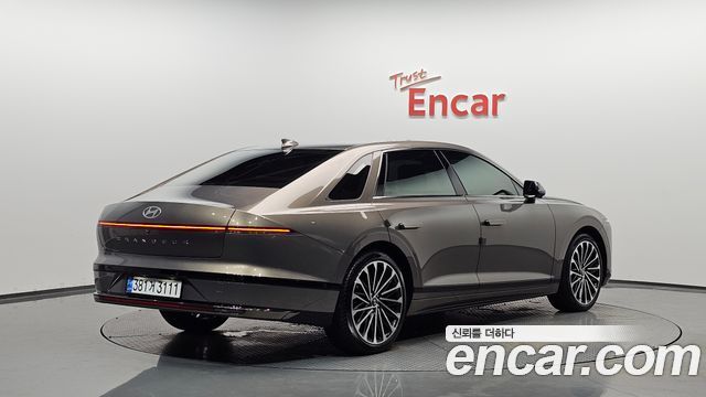Hyundai Grandeur GN7, гибрид Calligraphy - фото 0