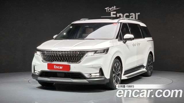 Kia Carnival 4-го поколения 7-Seater Signature - фото 0