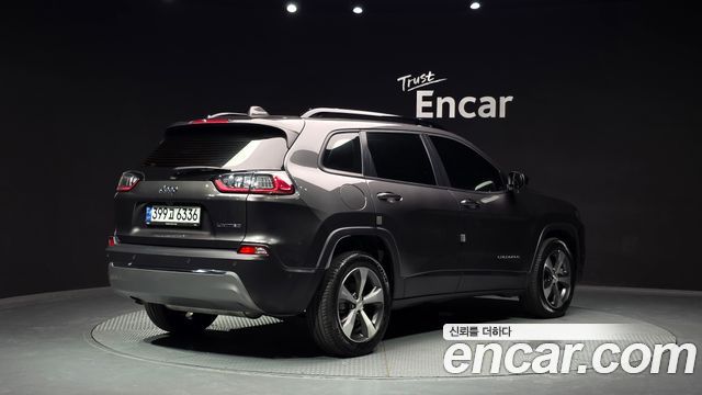 Jeep Cherokee KL 2.4 Limited 2WD - фото 1