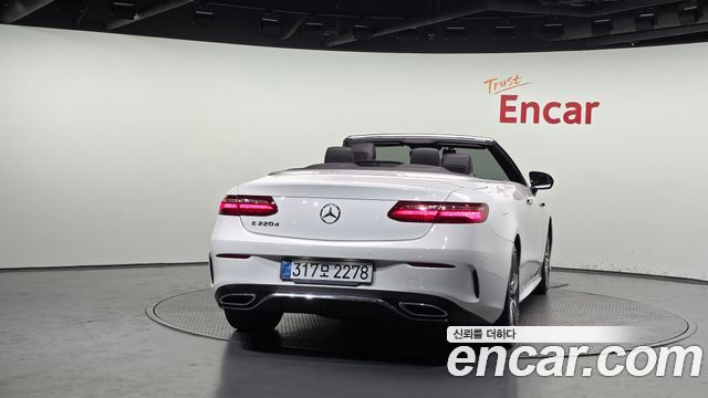Mercedes-Benz E-Class W213 E220d Cabriolet - фото 3